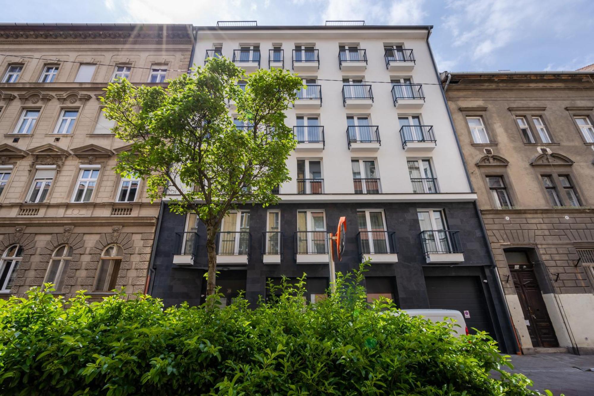 The Rose Garden Budapest Apartments Budapeste Exterior foto