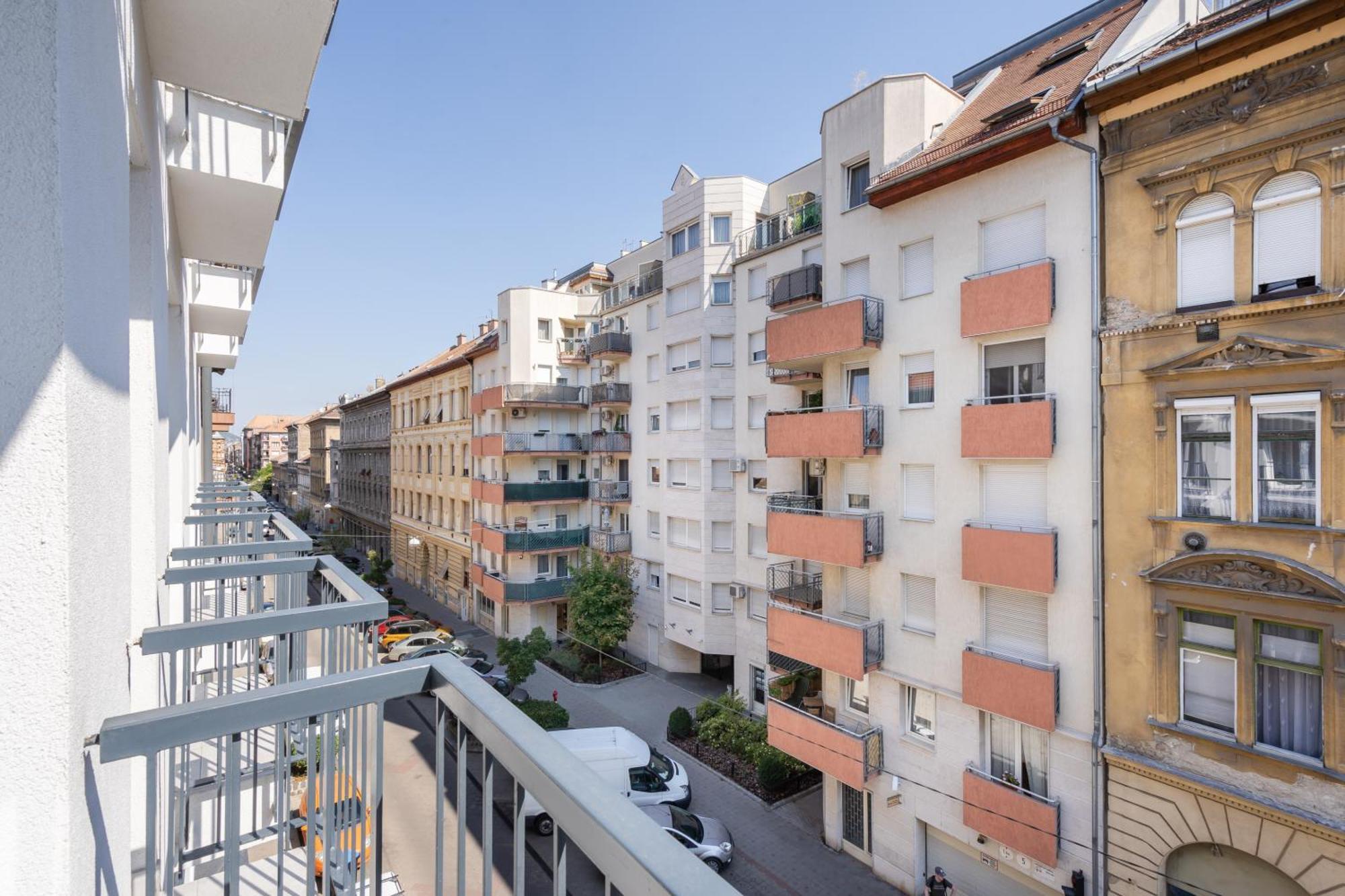 The Rose Garden Budapest Apartments Budapeste Exterior foto
