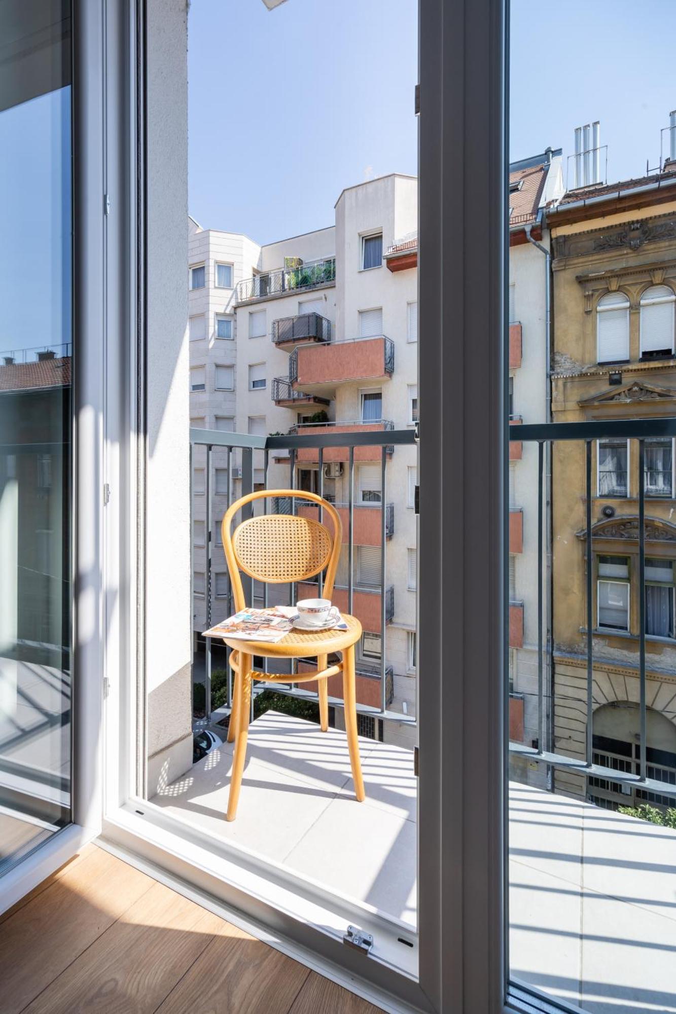 The Rose Garden Budapest Apartments Budapeste Exterior foto